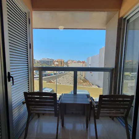 Lägenhet El Medano, Near The Beach.